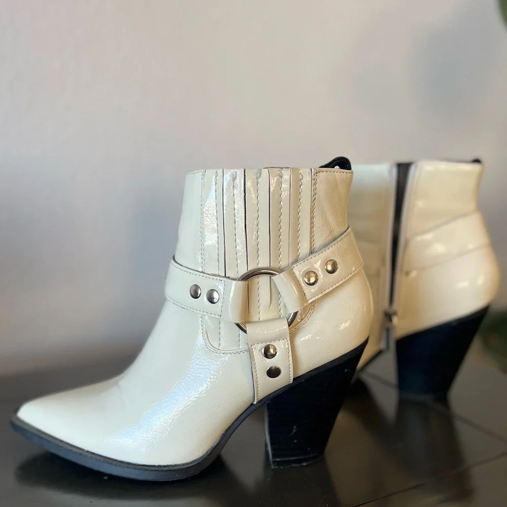 White patent leather booties - Picture 2 of 7